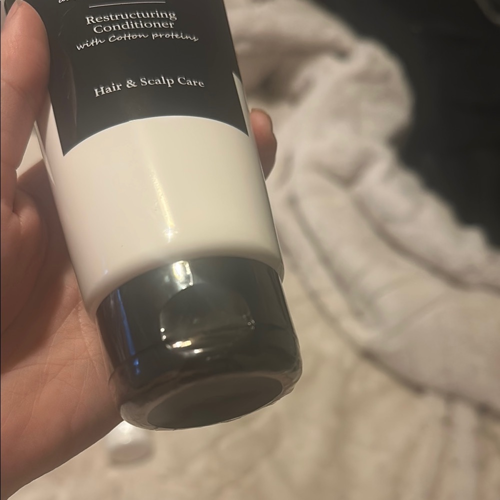Sisley Hair Rituel Restructuring Conditioner NEW!! - Picture 2 of 2